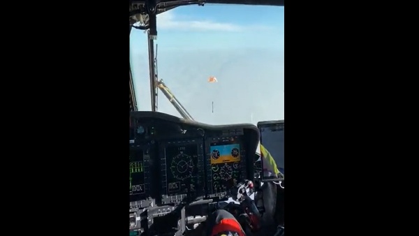 लगा रखा था पैराशूट