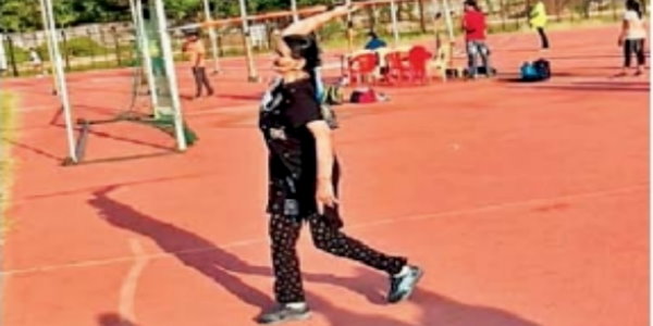 रोज 2-2 घंटे अभ्यास करती हैं रोज 2-2 घंटे अभ्यास करती हैं