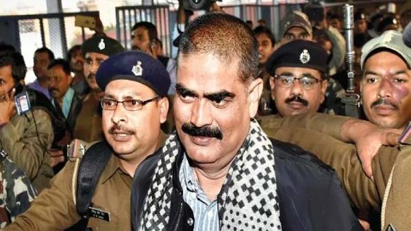 सीवान में पूर्व सांसद की प्रतिमा लगाने की मांग