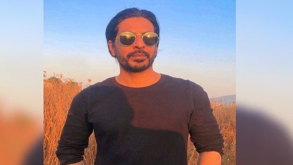 आईपीएल मैच के दौरान टी-शर्ट तक फट गई