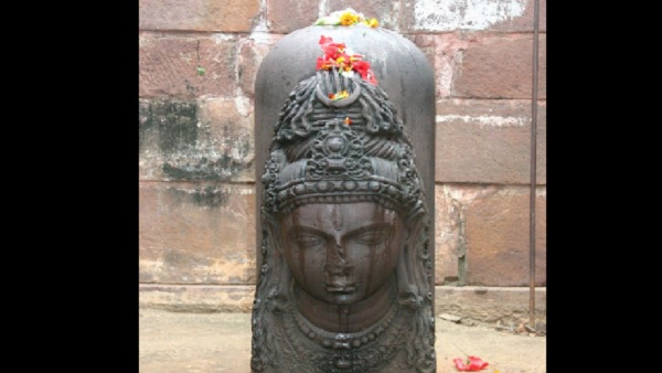 शिव ही सत्य है, वो ही ज्ञान है 