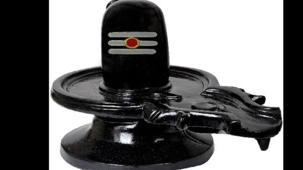 शिव-पार्वती के एक रूप होने का प्रतीक