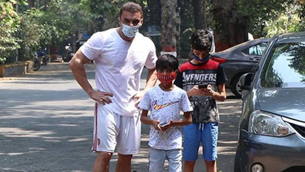 एक्ट्रेस के चक्कर में हुआ तलाक?