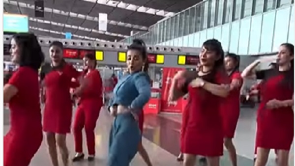  लोगों को काफी पसंद आ रहा वीडियो 
