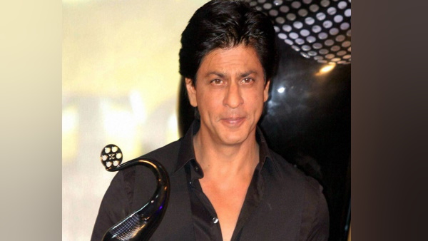 फैंस ने शाहरुख की विनम्रता की प्रशंसा की