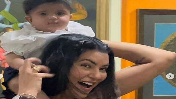 भतीजी जियाना सेन के साथ किया मजा