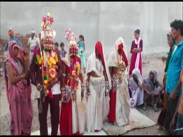 अलीराजपुर जिले के नानपुर में अनोखी शादी 