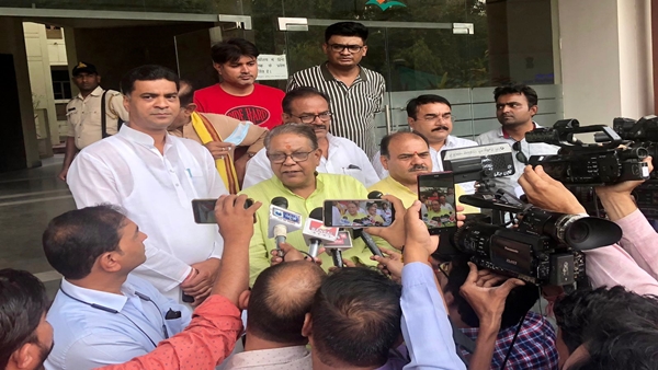 शुक्रवार को घोषित हो गया चुनाव कार्यक्रम, अब क्या होगा?