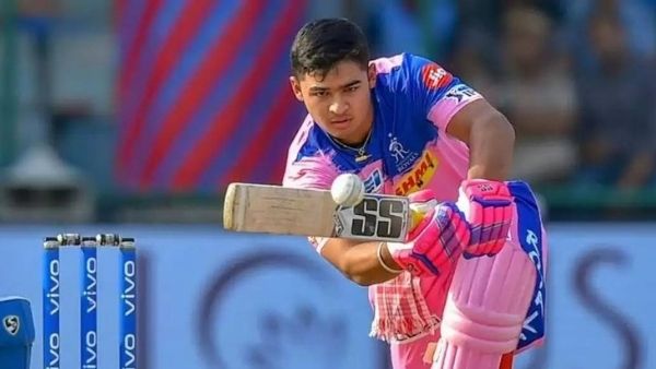 इस सीजन बल्ले से किया निराश 