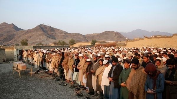 भूख से आगे विचारधारा भूख से आगे विचारधारा