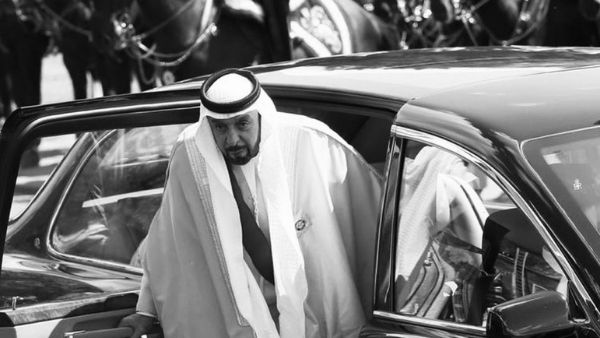 पिता की कंपनी में ही बीता बचपन