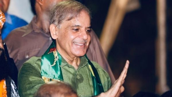 गैर-जरूरी सामानों के आयात पर बैन गैर-जरूरी सामानों के आयात पर बैन