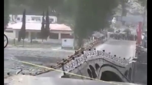 प्रचंड गर्मी से टूटा पुल