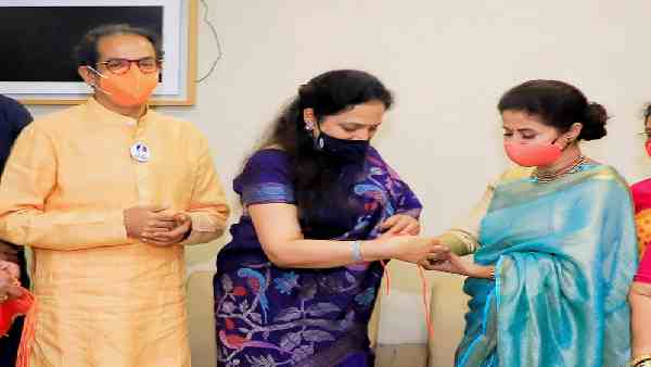 उर्मिला 'तुच्छ घरेलू-राजनीति' की वजह से कांग्रेस से निकलीं