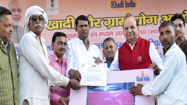 जेके ग्रुप के साथ करियर की शुरुआत