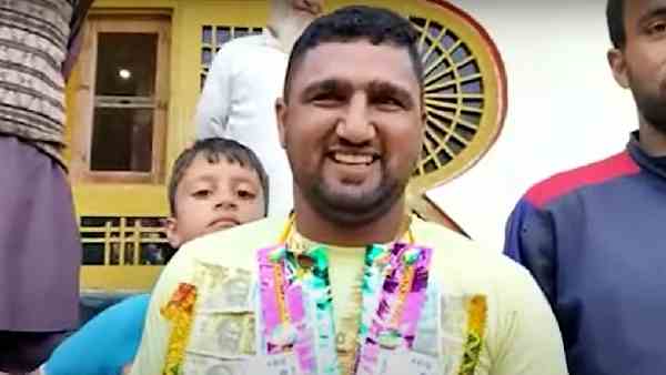 'हमने बहुत से मुश्किलात देखे हैं'