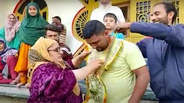 कश्मीरी युवक ने जीता 2 करोड़ रुपये का जैकपॉट