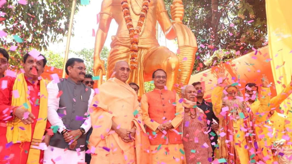 अवधेशानंद गिरी महाराज की सीएम ने की जमकर तारीफ