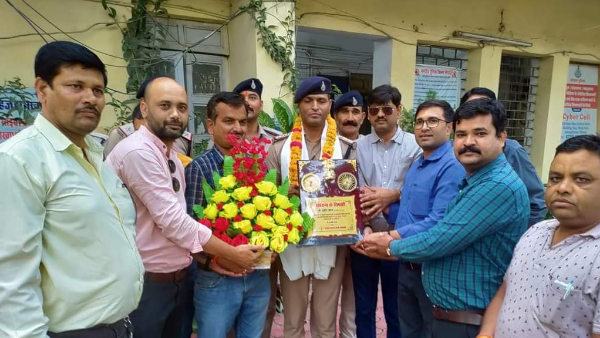 रॉयल प्रेस क्लब ने टीआई ज़हीर खान को किया सम्मानित
