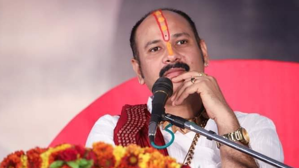 सोशल मीडिया में पंडित प्रदीप मिश्रा का वीडियो हुआ था वायरल