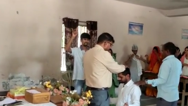 लोगों को इकट्ठा कर धर्मांतरण के लिए किया जा रहा था तैयार