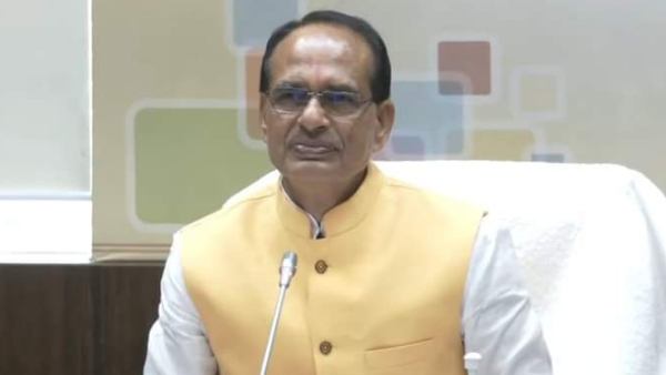 सड़क पर बच्चे भीख मांगते दिखाई ना दे : CM