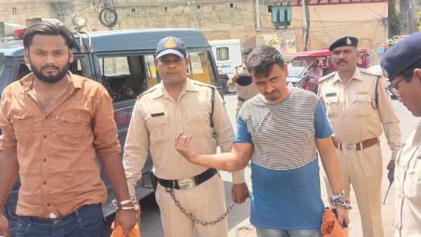 वकील पर हमला करने वाले बदमाशों को पुलिस ने किया गिरफ्तार वकील पर हमला करने वाले बदमाशों को पुलिस ने किया गिरफ्तार