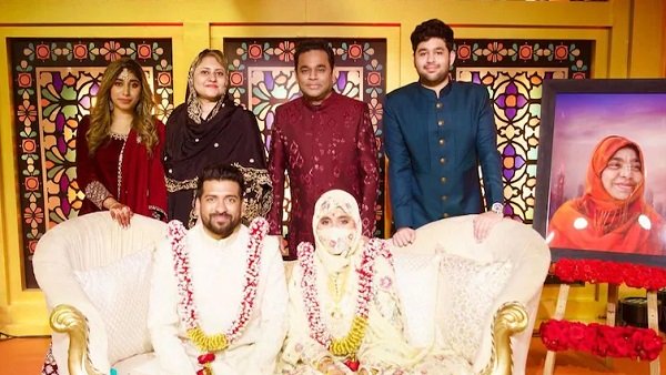 इस आउ‍टफिट में खतीजा आई नजर 