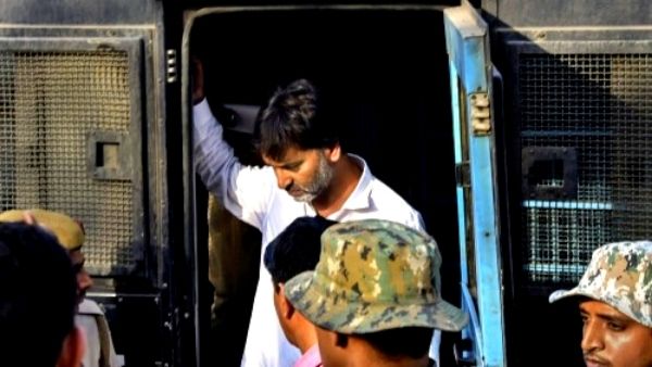 खुद पर लगे आरोपों को चुनौती नहीं देगा मलिक खुद पर लगे आरोपों को चुनौती नहीं देगा मलिक