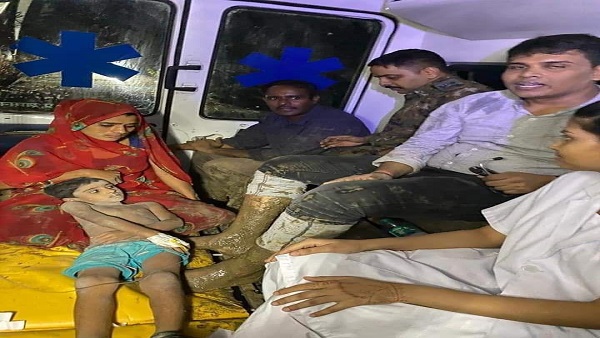 बार‍िश के दौरान रेस्‍क्‍यु में द‍िक्‍कत थी, फ‍िर भी जुटे रहे