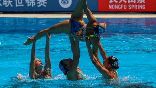 पहले भी हो चुकी हैं बेहोश