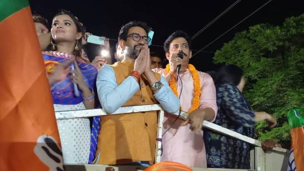 सपा के गढ़ में निरहुआ ने खिलाया कमल