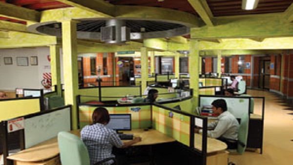  220 कर्मचारियों की सैलरी करोड़ों में