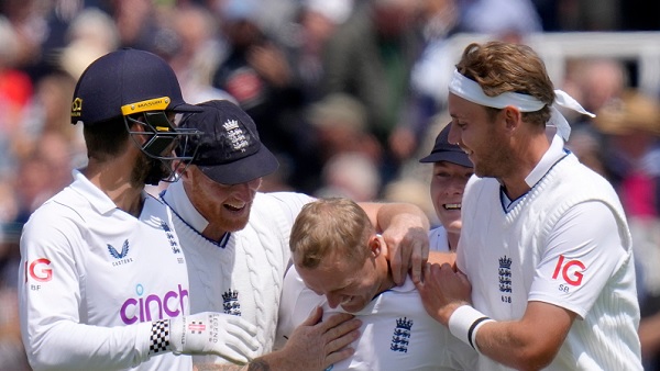 सबसे बेहतर गेंदबाज फिर मैटी पॉट्स 