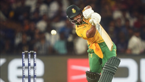 चहल ने डिफेंसिव एप्रोच से की गेंदबाजी