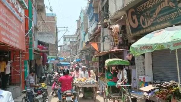 एक महीने पहले थमाया गया था नोटिस एक महीने पहले थमाया गया था नोटिस