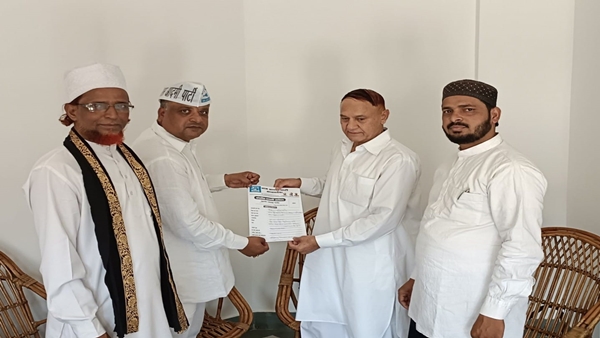 जबलपुर से ‘आप’ के महापौर प्रत्याशी ‘रईस’ 
