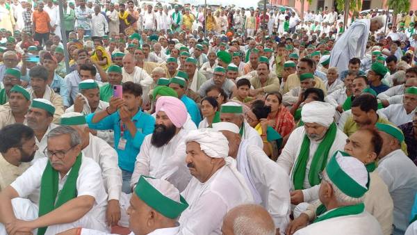 काली पट्टी बांधकर शांति मार्च करने का ऐलान