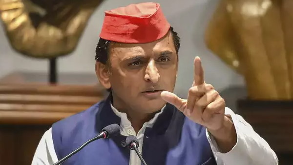 अखिलेश ने रामपुर-आजमगढ़ के जिलाध्यक्षों से तलब की रिपोर्ट 