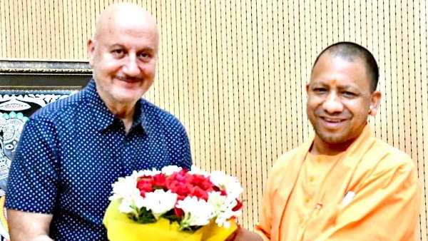 राष्ट्रपति ने मिठाई खिलाकर सीएम योगी को दी जन्मदिन की बधाई
