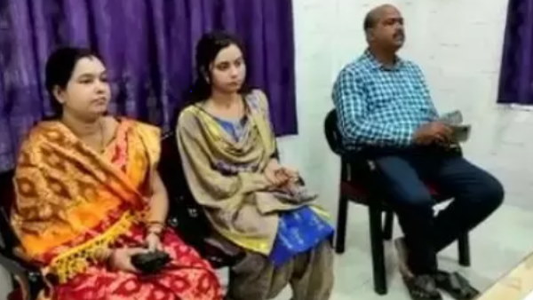 तीन साल से चल रहा है अफेयर