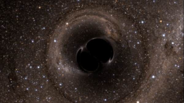 पास आने वाली चीजों को निगल ऐसे ही निगल रहा