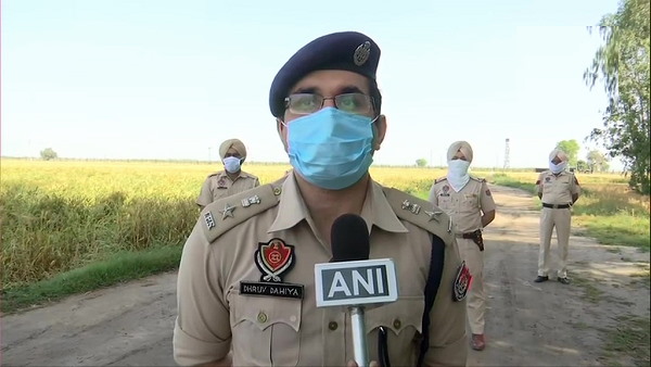 The Border Security Force will give a reward of Rs 1 lakh to civilians giving information about anti-national activities