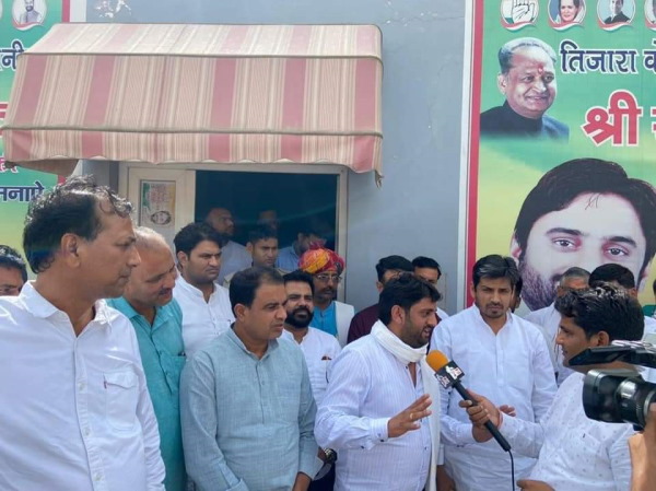  गुढ़ा ने लगाए आरोप