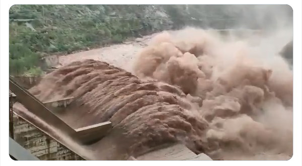 बारिश से नदियां हुईं लबालब