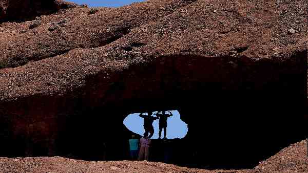 क्लाइमेट चेंज से जूझ रहा यूएई