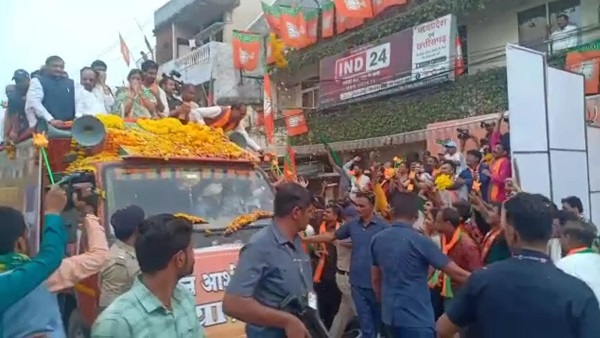 सागर में रात 9 बजे तक श‍िवराज रथ पर सवार 