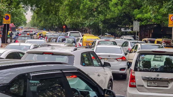 नंबर प्लेट में हुई गड़बड़ी तो भी होगा एक्शन