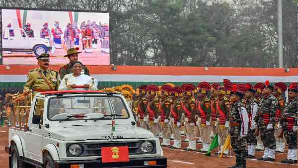 निजी जीवन त्रासदी भरा रहा है 