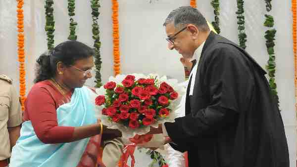 आदिवासियों के प्रभाव वाले 14 राज्य 